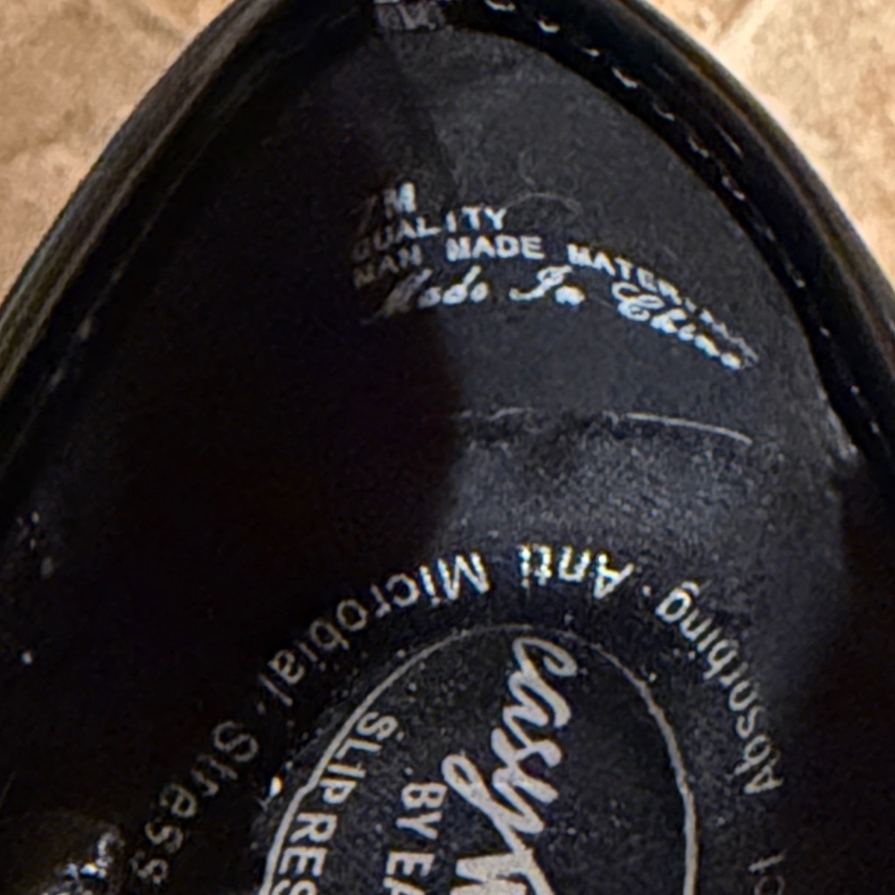 Easy Street Black Patterned Mules - Picture 6 of 6